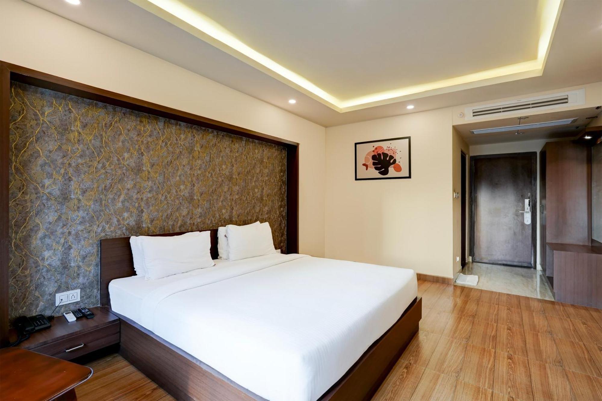 Guest house Caves Delhi Airport *